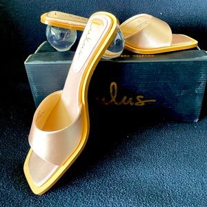 New Lulus Beige Slides